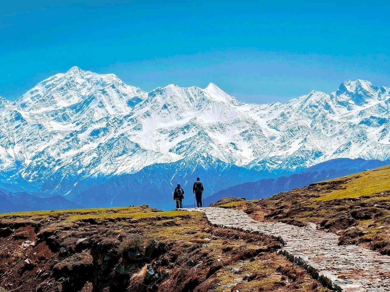 Dayara Bugyal Trek